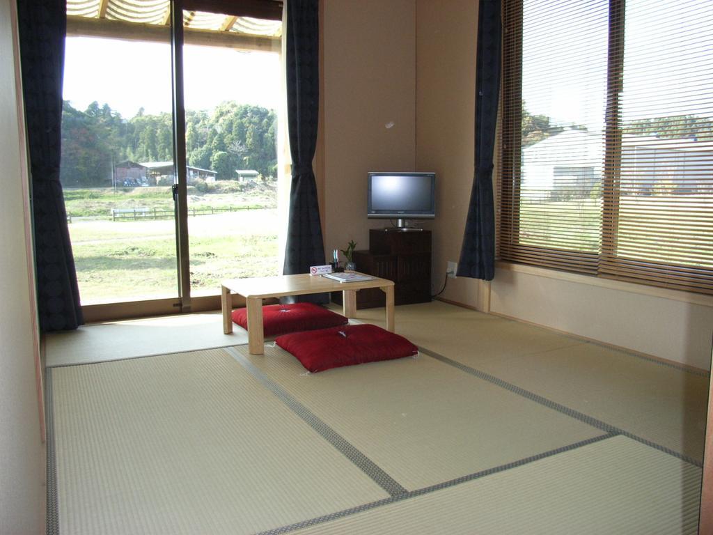 Minshuku Hoshi No Sumika Hotel Shibushi Bagian luar foto